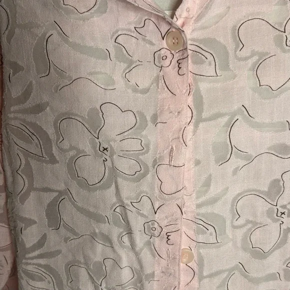 Sag Harbor Petite Medium PM Pink Floral button Front Blouse Top - Picture 3 of 7